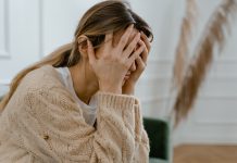 Internações por ansiedade entre adolescentes crescem 860% em dez anos